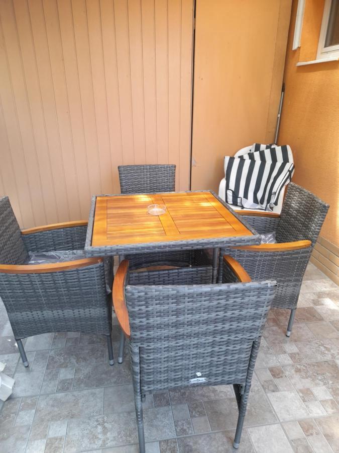 Thermal Apartman Tiszafuered ภายนอก รูปภาพ