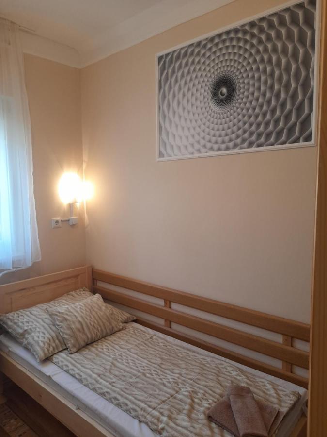 Thermal Apartman Tiszafuered ภายนอก รูปภาพ